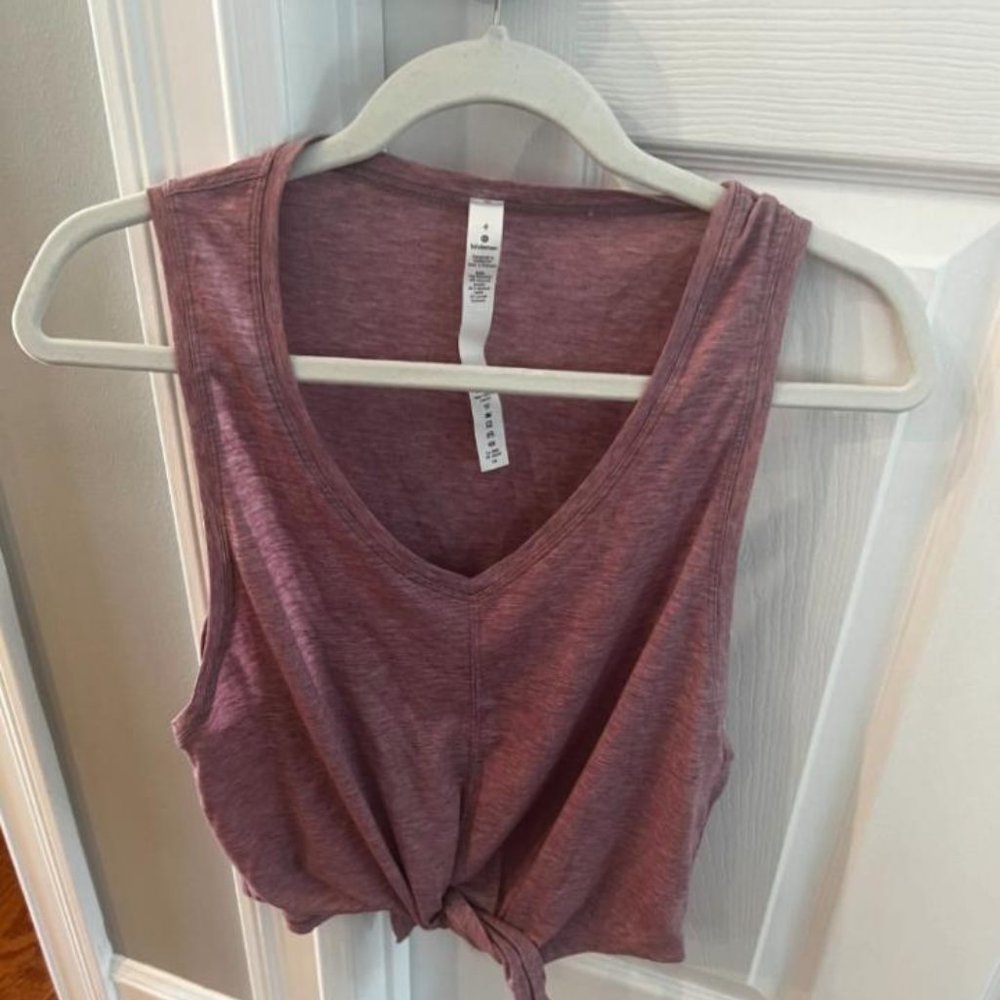lululemon athletica Mauve Short Sleeve Tee